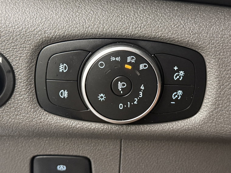 Vehicle Image 24