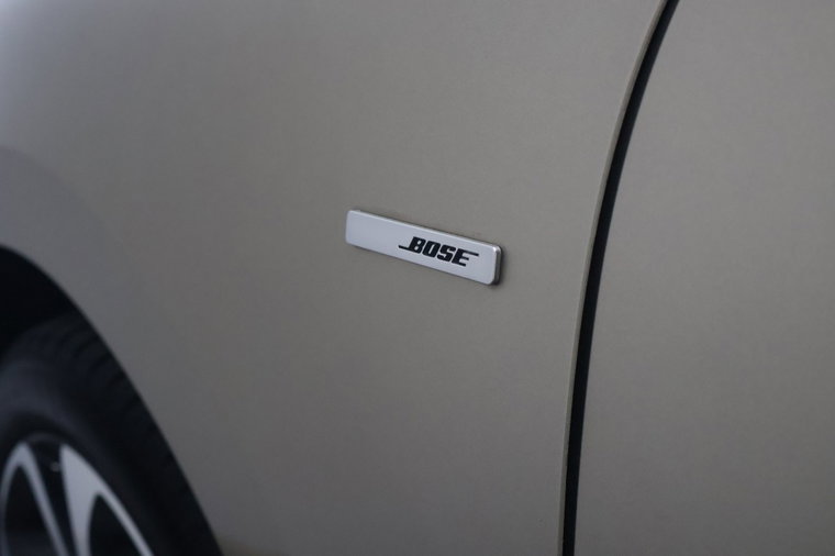 Vehicle Image 17