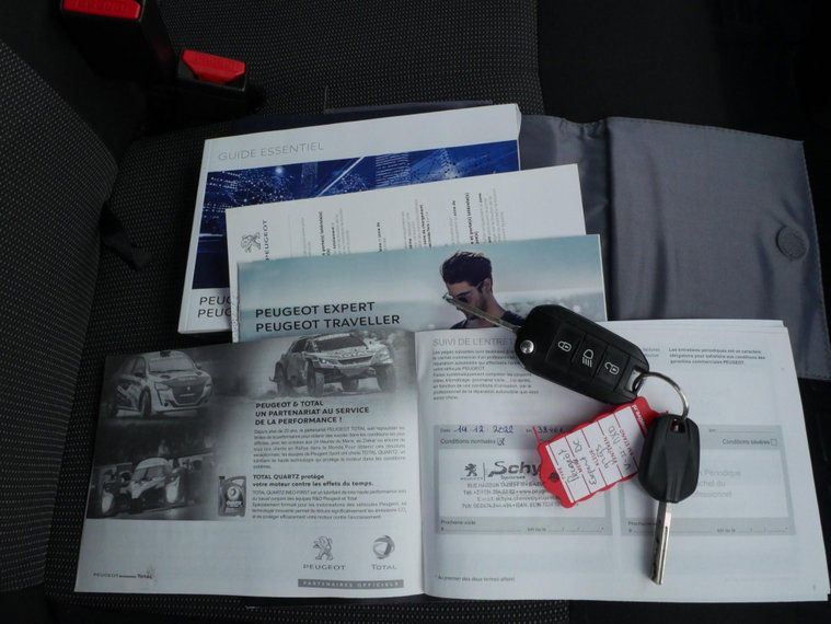 Vehicle Image 21
