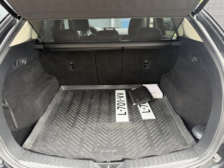 Vehicle Image 23
