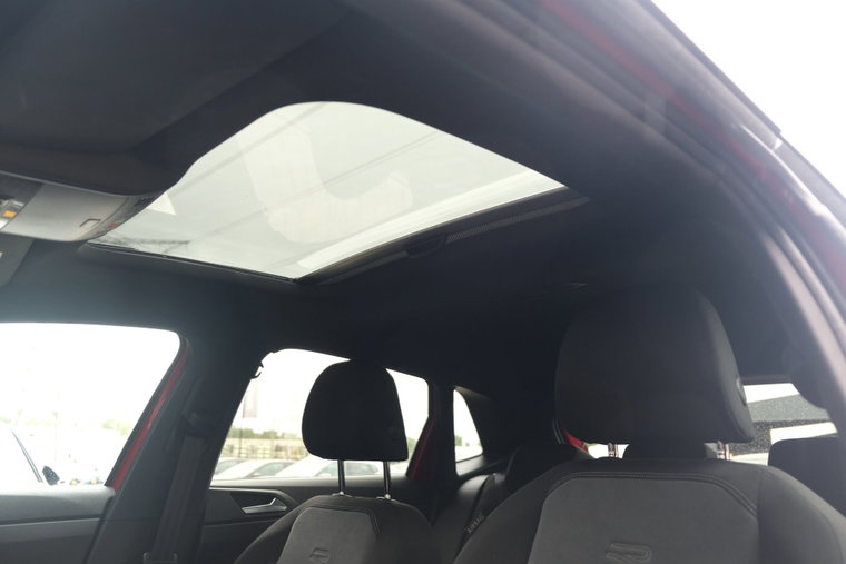 Vehicle Image 17