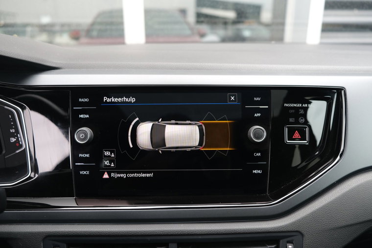 Vehicle Image 24