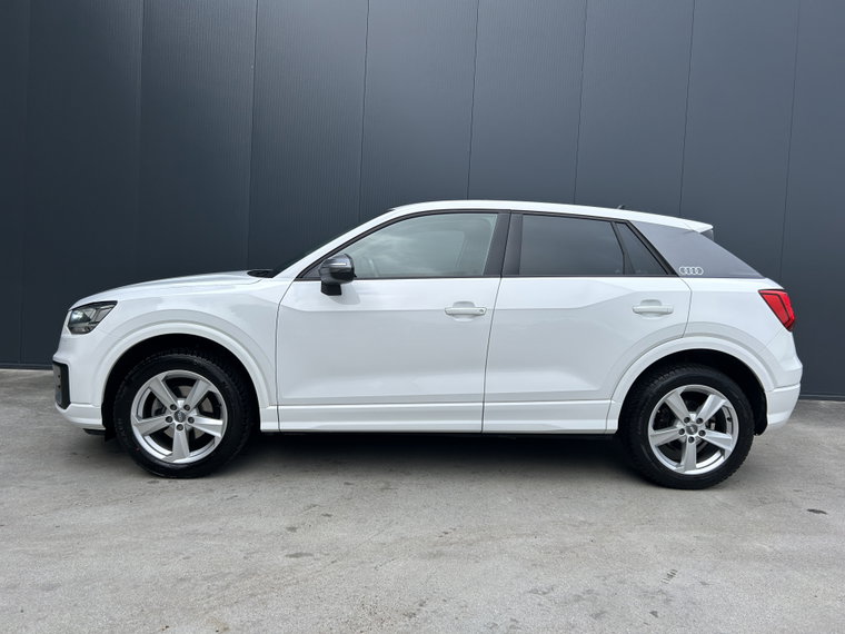 Vehicle Image 19
