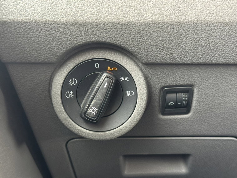 Vehicle Image 40