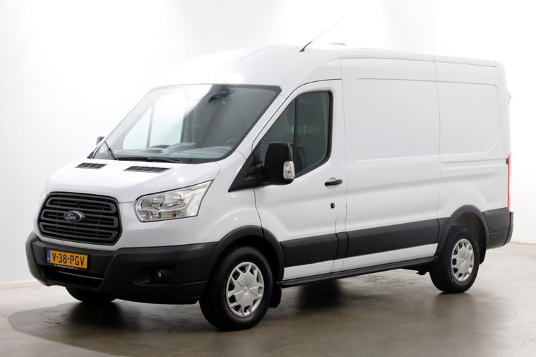 Vehicle Image 8