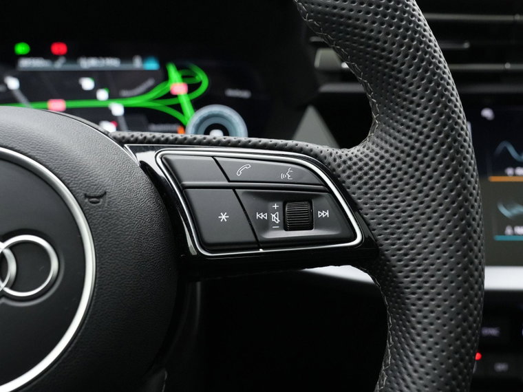 Vehicle Image 27