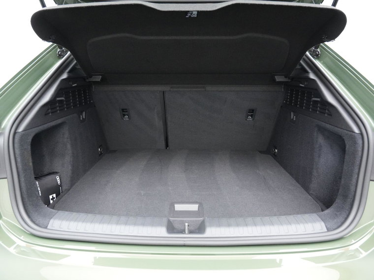 Vehicle Image 38