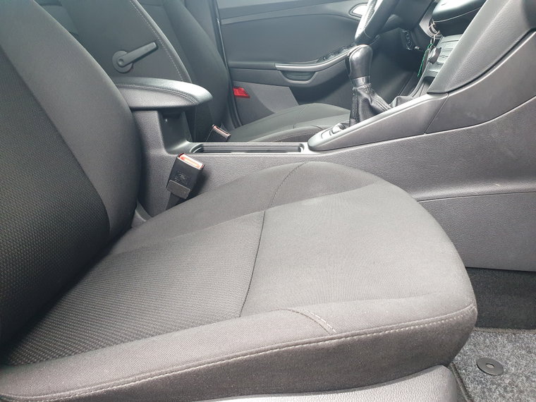 Vehicle Image 52