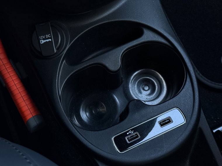 Vehicle Image 40