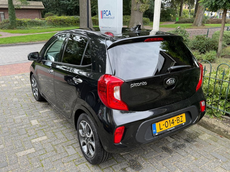 Vehicle Image 40