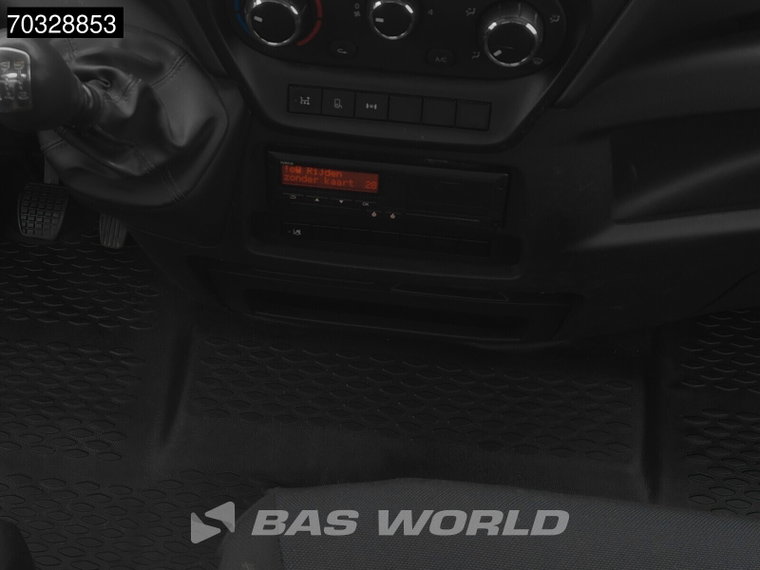 Vehicle Image 60