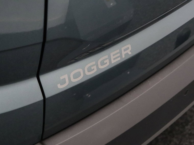 Vehicle Image 43