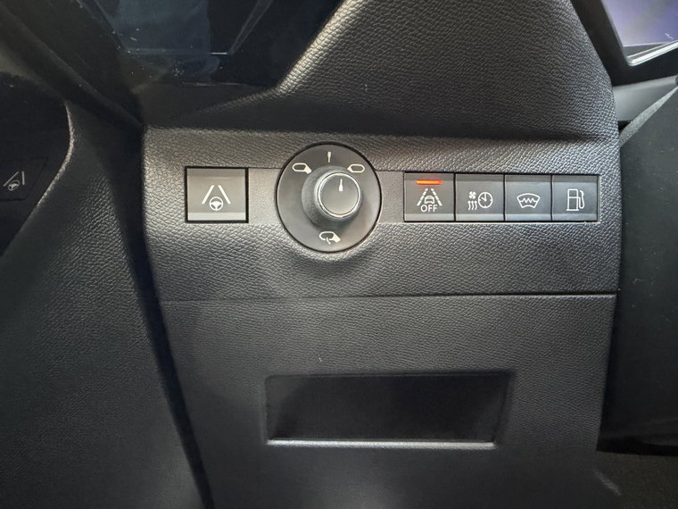 Vehicle Image 24