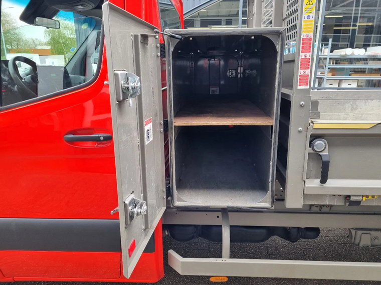 Vehicle Image 31