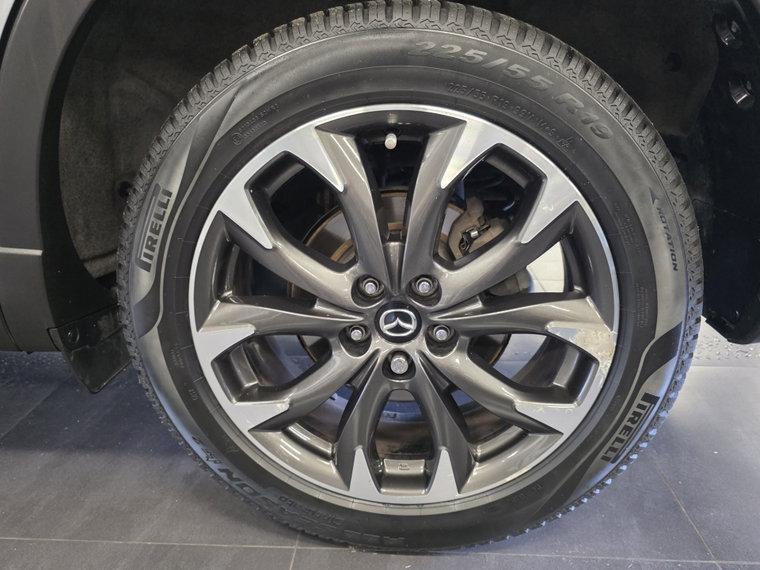 Vehicle Image 19