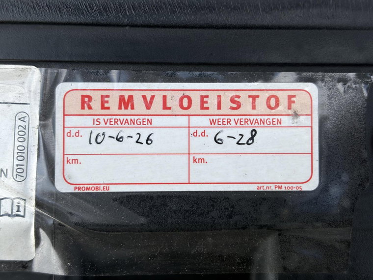 Vehicle Image 28