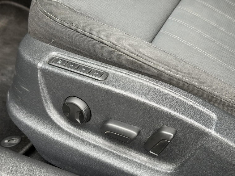 Vehicle Image 39