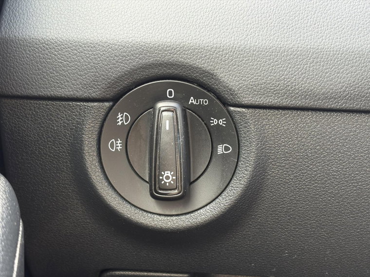 Vehicle Image 40