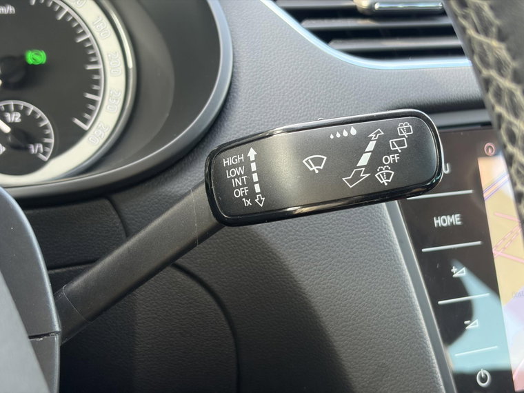 Vehicle Image 42