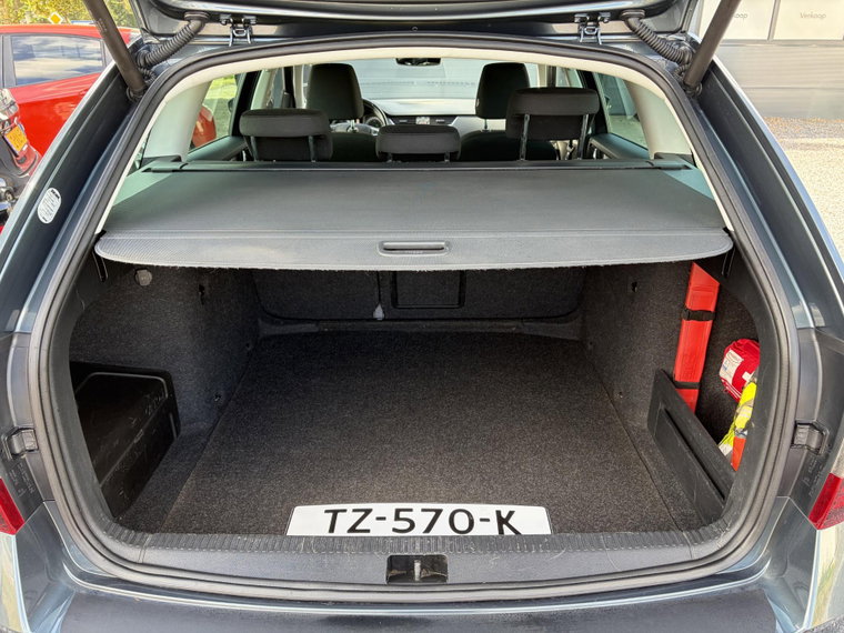 Vehicle Image 45