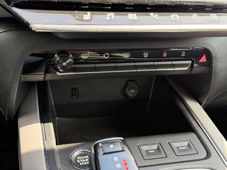 Vehicle Image 28