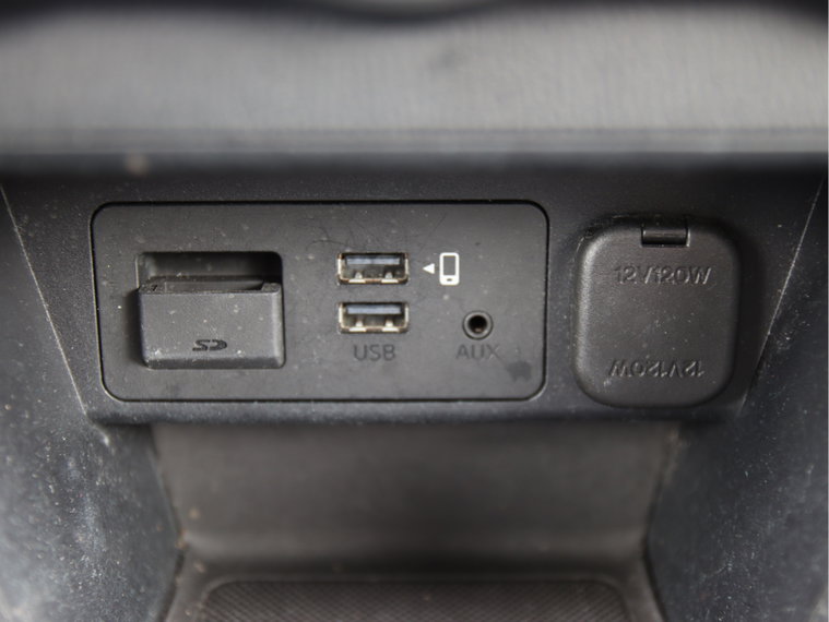 Vehicle Image 30