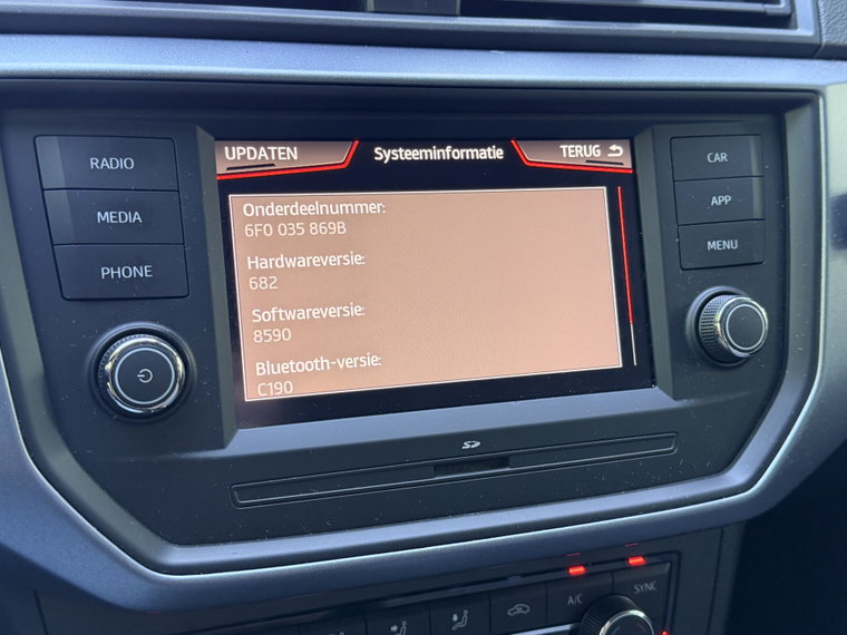 Vehicle Image 26