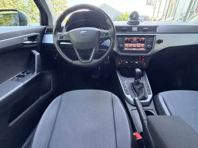 Vehicle Image 32