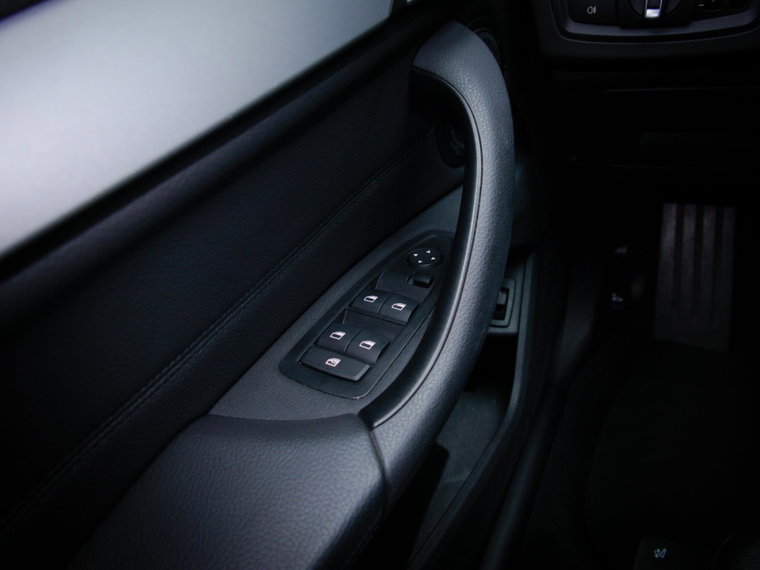 Vehicle Image 39