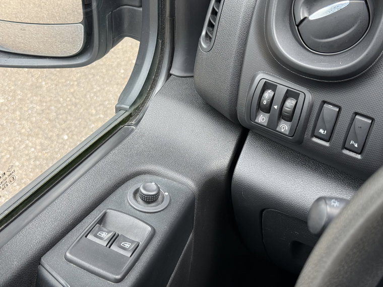 Vehicle Image 27
