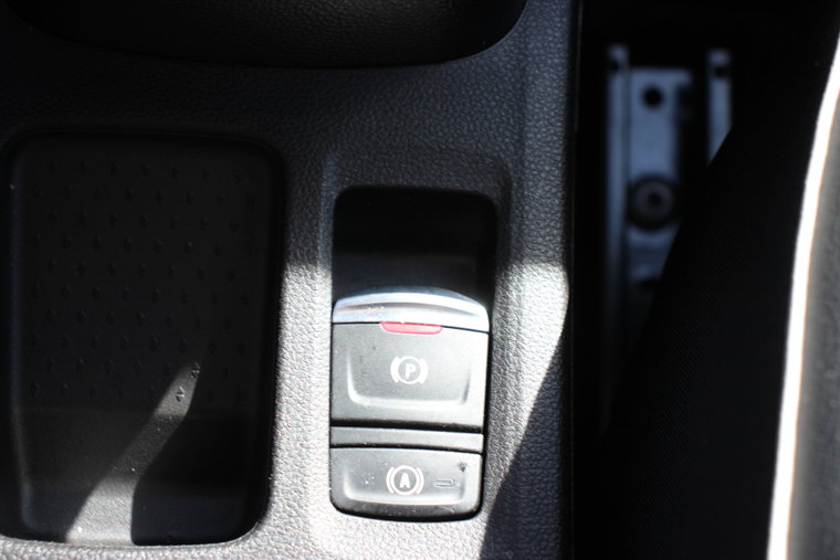 Vehicle Image 35