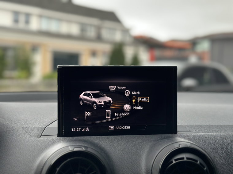Vehicle Image 33