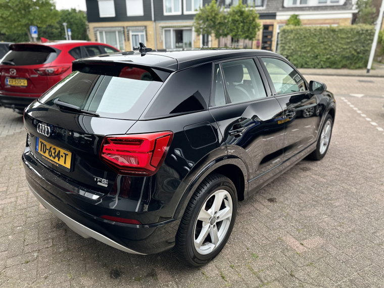 Vehicle Image 38