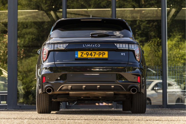 Vehicle Image 6