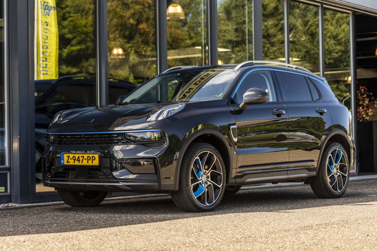 Vehicle Image 10