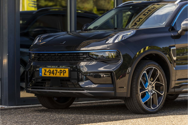 Vehicle Image 11