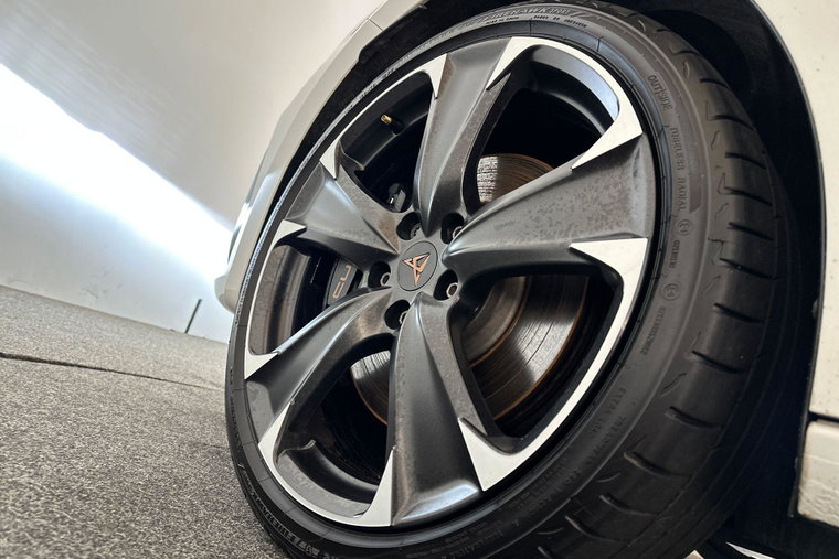 Vehicle Image 11