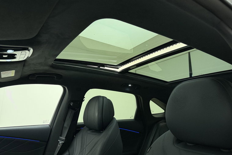 Vehicle Image 38
