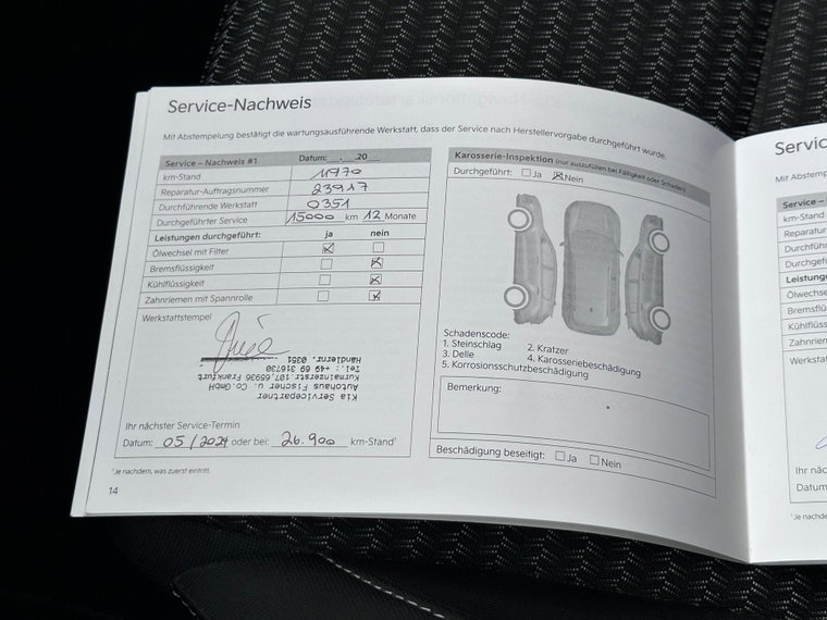 Vehicle Image 18