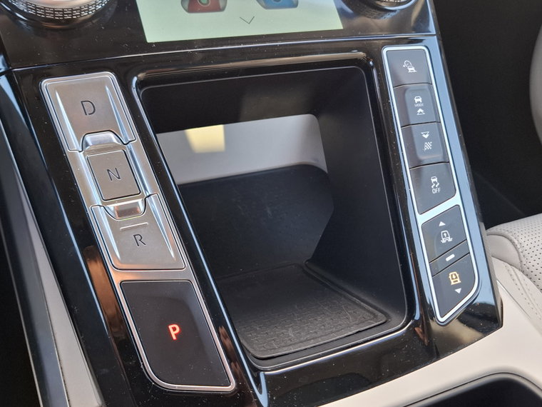 Vehicle Image 33