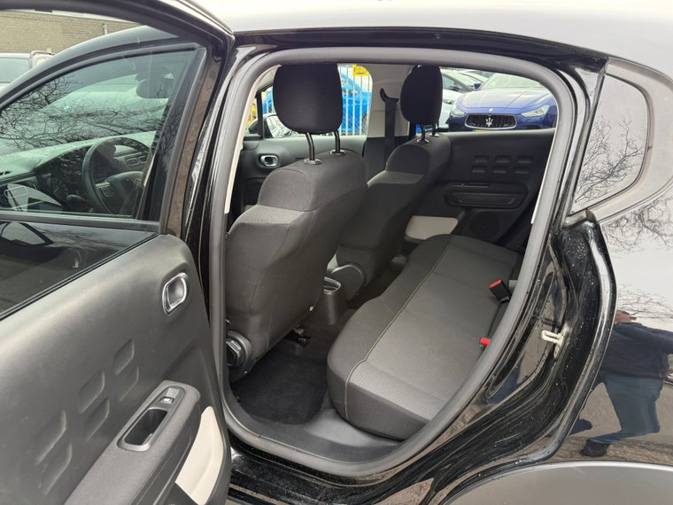 Vehicle Image 11