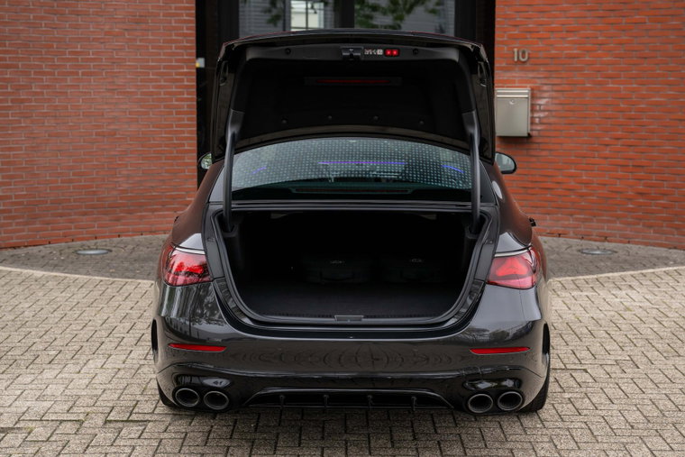 Vehicle Image 35