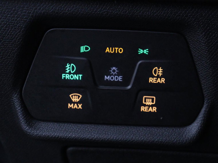 Vehicle Image 36