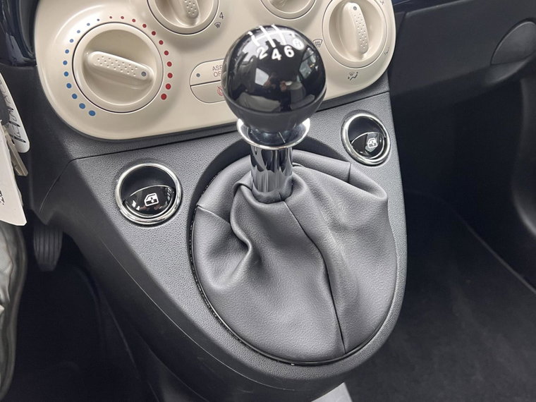 Vehicle Image 32