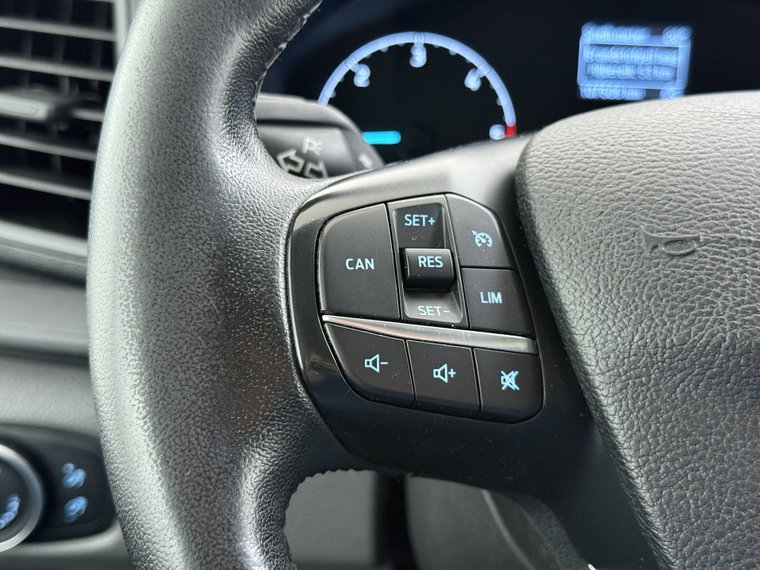Vehicle Image 27