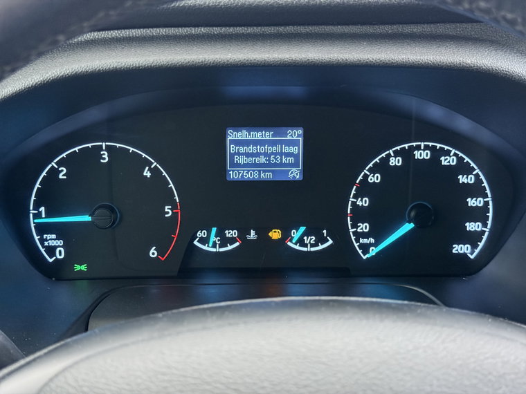 Vehicle Image 28