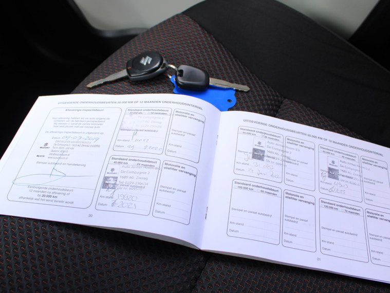 Vehicle Image 11