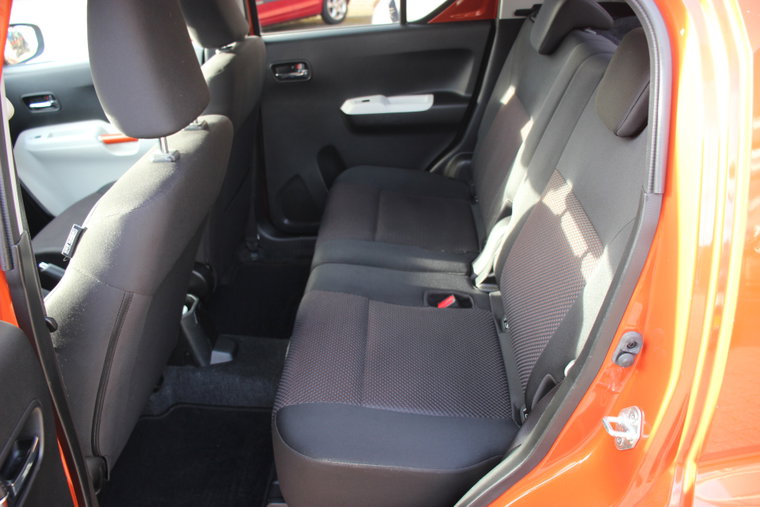 Vehicle Image 9