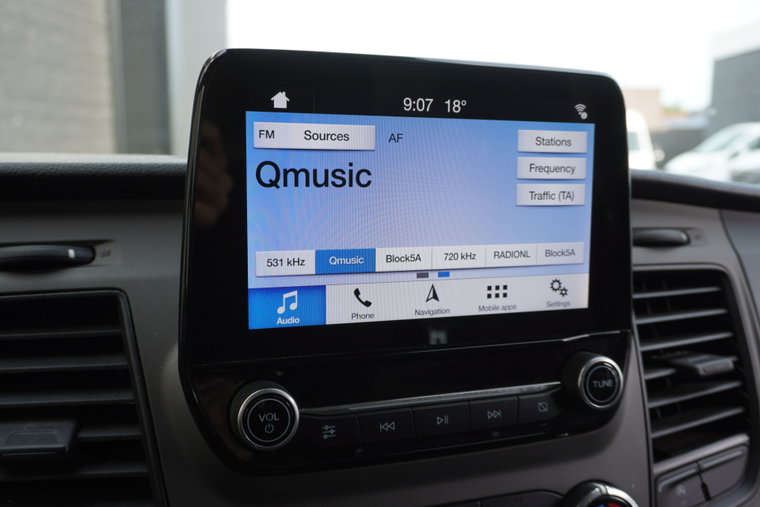 Vehicle Image 13