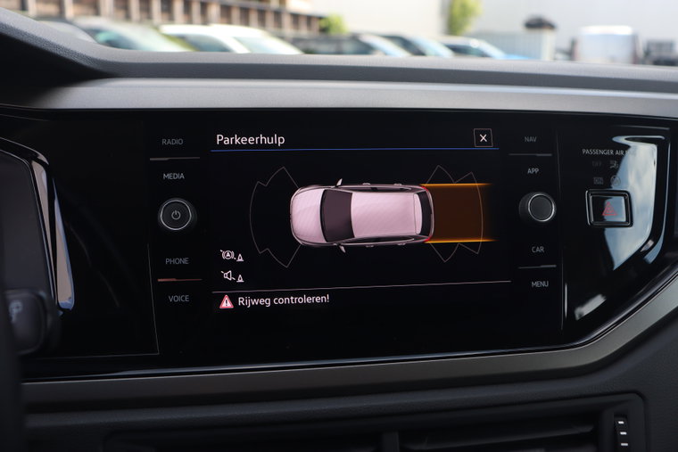 Vehicle Image 21